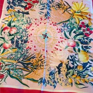 NEW Large Fashion Accessory Scarf